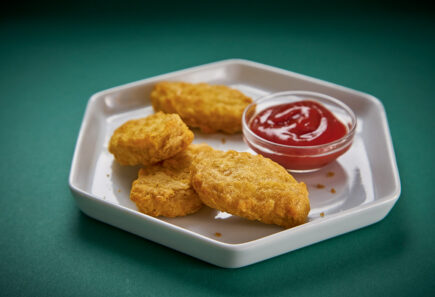 Chicken nuggets with ketchup