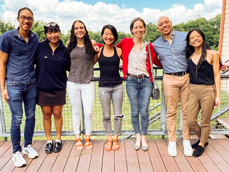 Year in review 2022 17 Gfi team members, amy huang and christina aguila, meet up with members of the johns hopkins alt protein project.