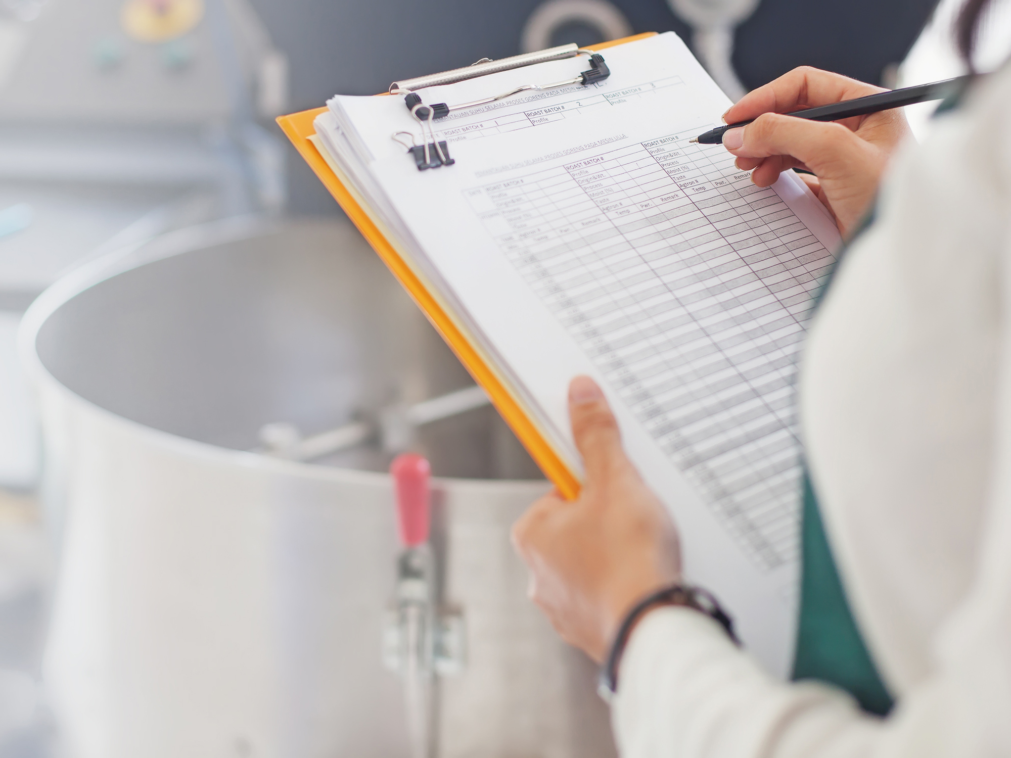 Alternative protein food industry survey: startups 1 A close-up view of a person holding a clipboard